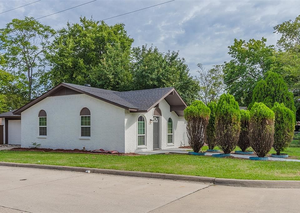 1st image of 2418 Avenue A