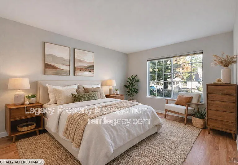 145 Glenwood — Photo 11