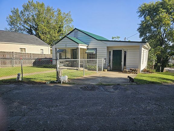 3rd image of 1944 Park St