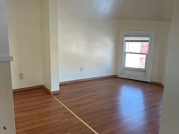 3rd image of 49 Burlington Ave #2