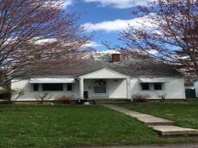 1st image of 320 N Oak St