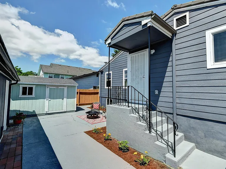 3827 S Angel Pl — Photo 3