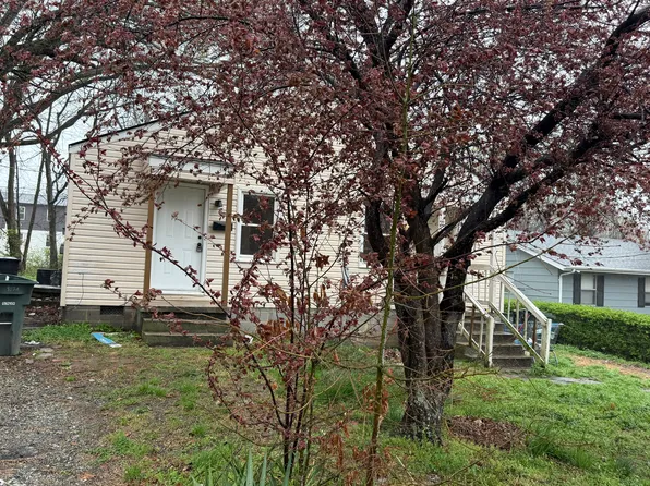 807 Macon St #A, Greensboro, NC 27406