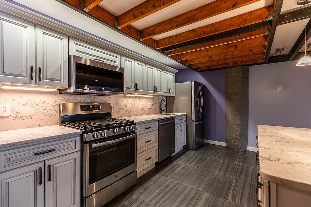 1 bed, 850 sqft, $3,200 — Photo 4