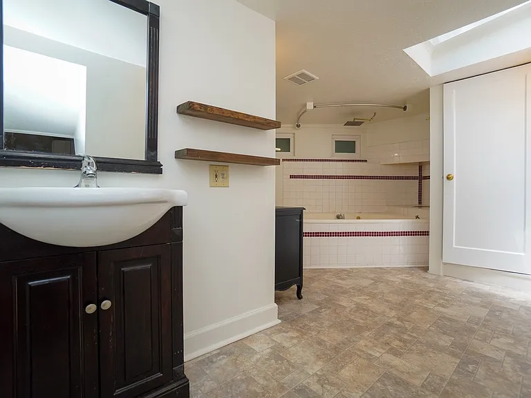 2389 W Boise Ave — Photo 50