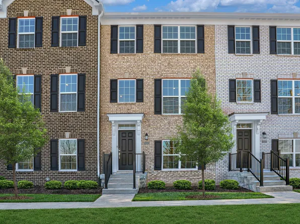 6634 Halsey St, Zionsville, IN 46077