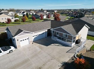 3621 Augusta Pl, Bismarck, ND 58503