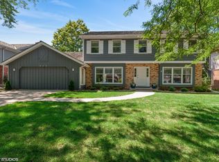 829 Paddock Ln, Libertyville, IL