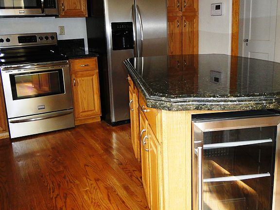 4th image of 5111 Camino De La Vis