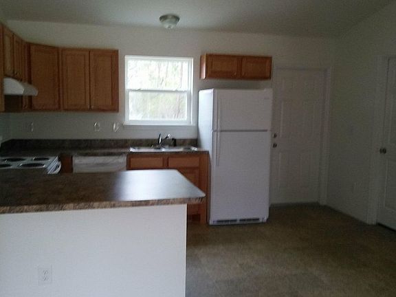 3rd image of 202 Marion Oaks Mnr