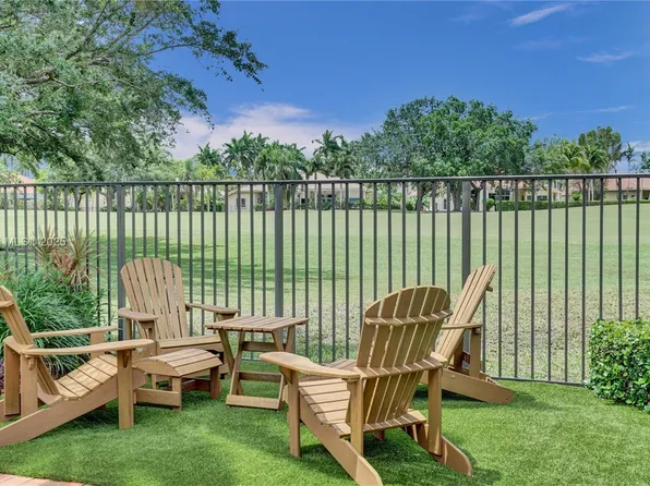 2495 Eagle Watch Ln, Weston, FL 33327