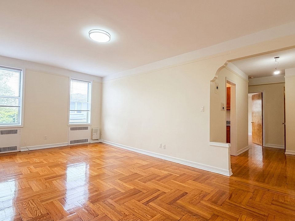 1st image of 2249 Ocean Ave #25