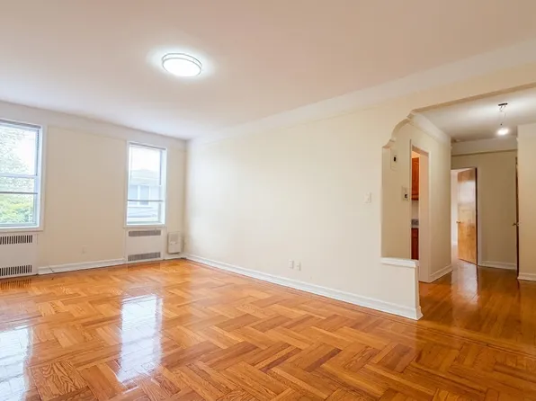 2249 Ocean Avenue image 1 of 7