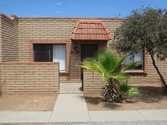 Sidewalk to 4215-B
