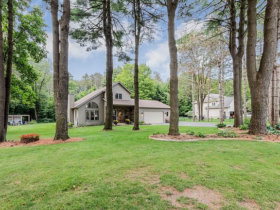5th image of 27676 Rolling Pines Ct