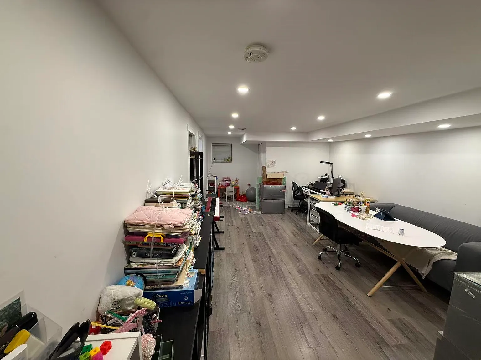 2 bed, 1000 sqft, $2,200 — Photo 3