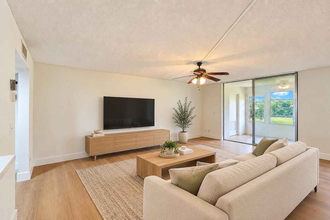 950 NW 80TH Avenue #104 — Oriole Golf Club