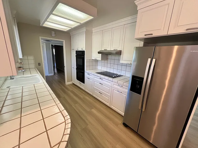 20607 Russell Ln — Photo 6