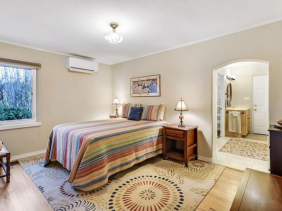 5th image of 321 Nara Visa Rd NW