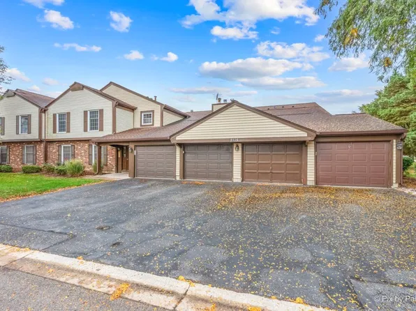 2115 Lancaster Cir APT 201C, Naperville, IL 60565