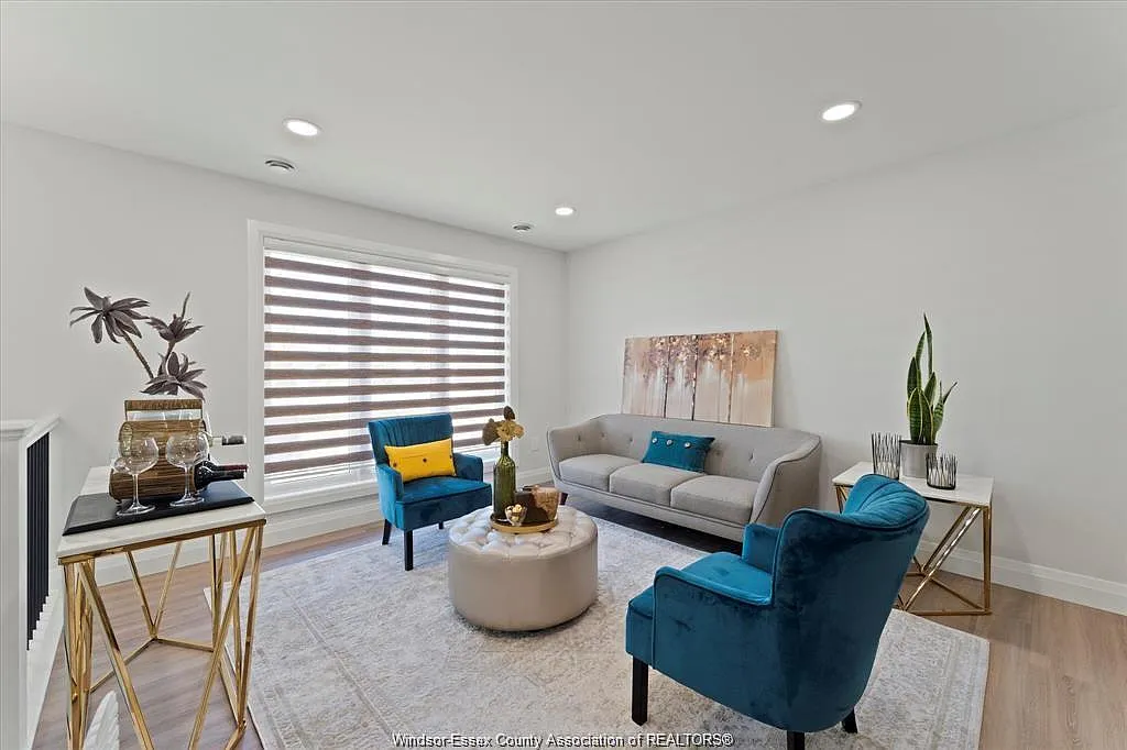 3 bed, $2,400 — Photo 3