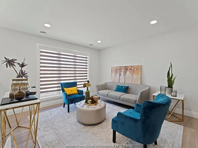 1855 Meldrum Rd #1 — Photo 3