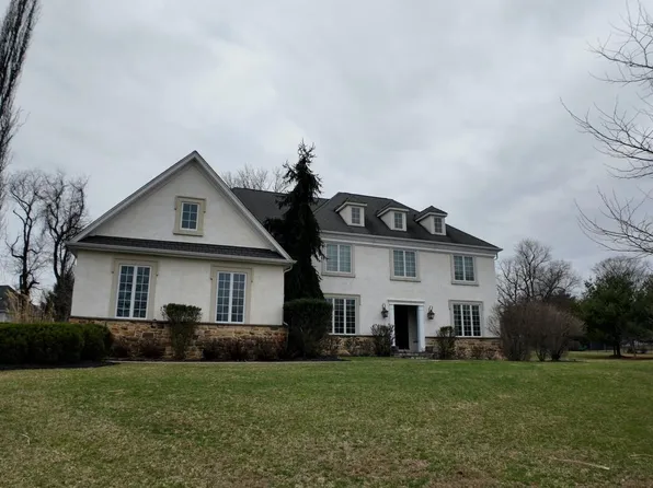 8 Quartermaster Rd, Langhorne, PA 19053