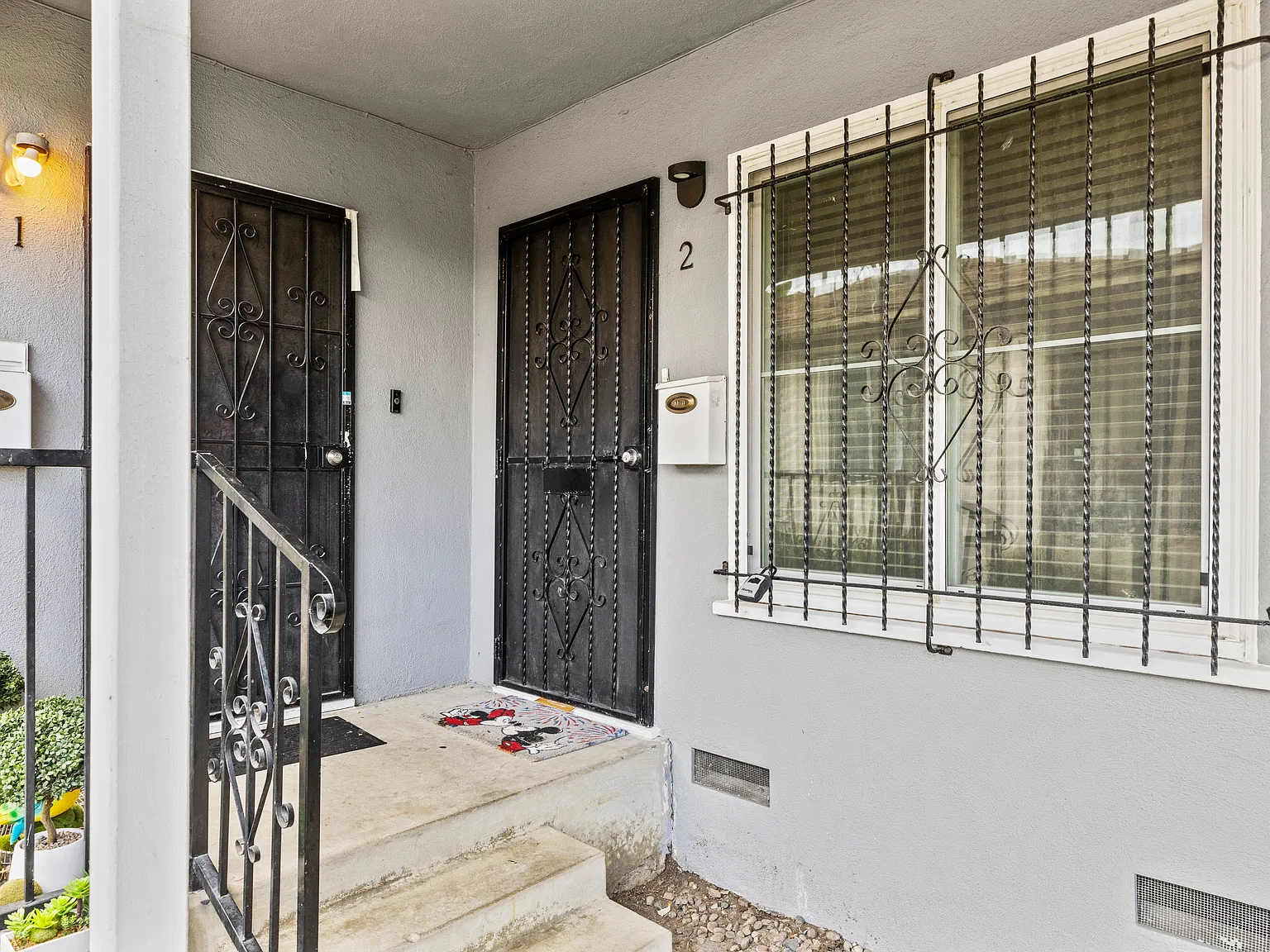 2 bed, 1200 sqft, $2,495 — Photo 2