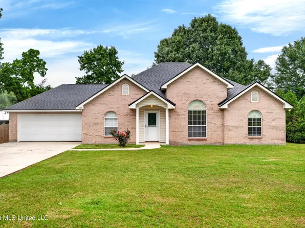 200 Glenwood Dr, Carriere, MS 39426