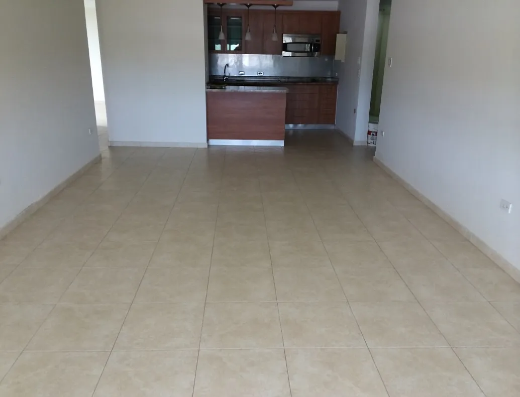 3 bed, $1,875 — Photo 2