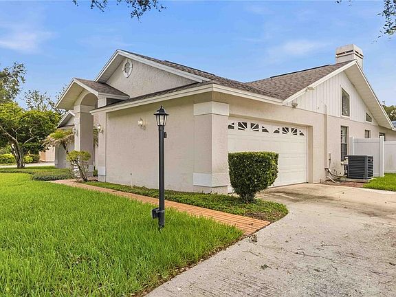 3rd image of 2110 Laindale Pl