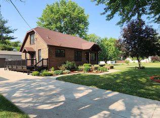 4626 Meadow Ln, Peoria, IL
