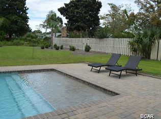 464 Wahoo Rd, Panama City Beach, FL 32408