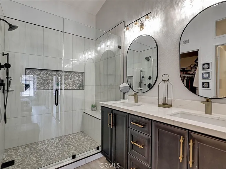 6 Nightingale Dr — Photo 29