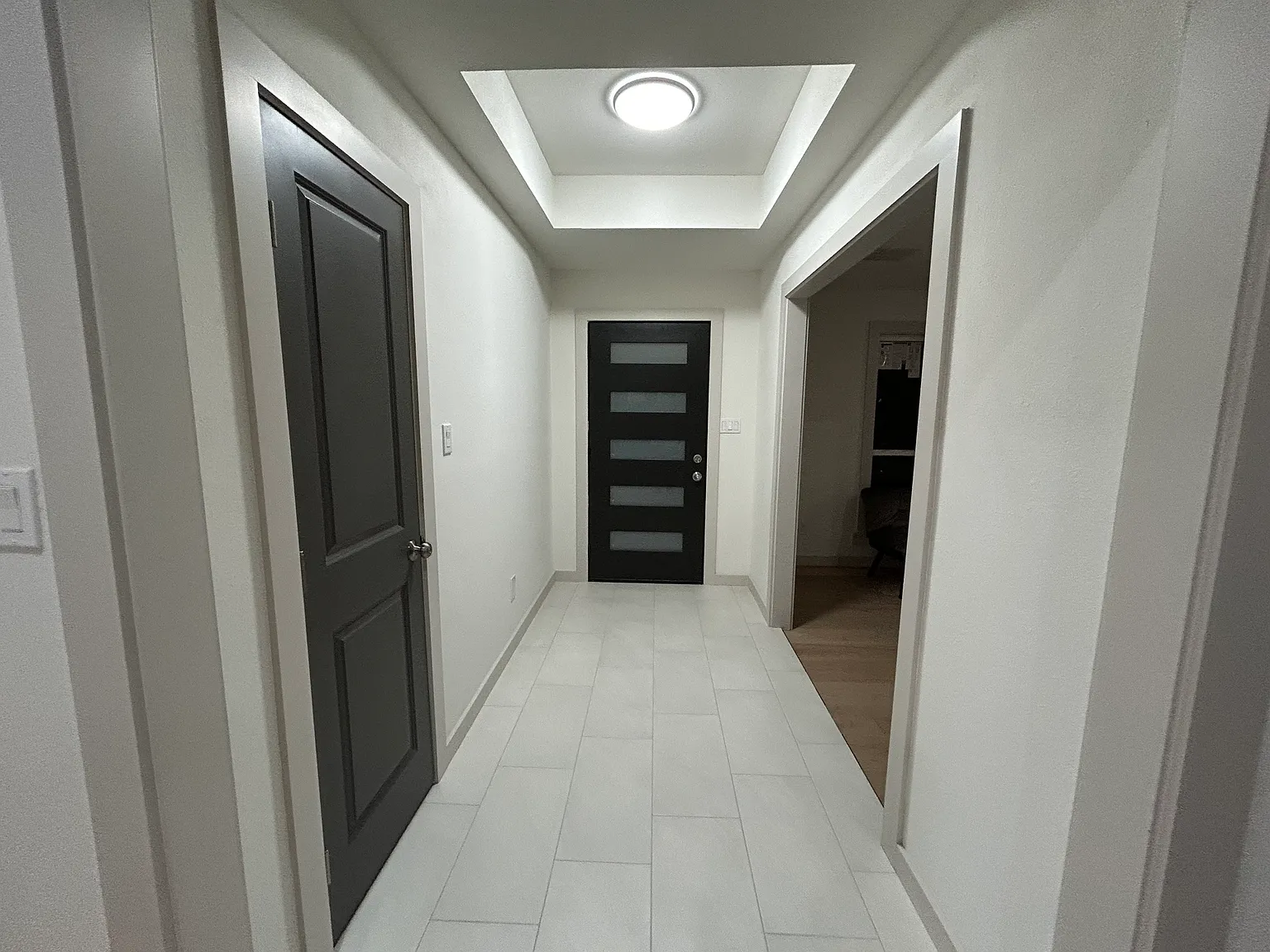 4 bed, 3.5 bath, 2064 sqft, $3,800 — Photo 3