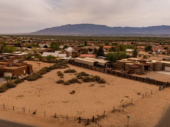 4800 Northern Trl NW, Albuquerque, NM 87120