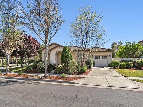 2nd image of 2128 Ragen Pl