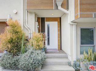1045 Manzanita St, Los Angeles, CA 90029