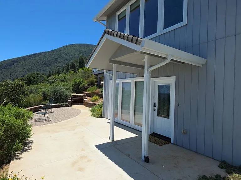 8115 Mountain Crest Dr — Photo 4