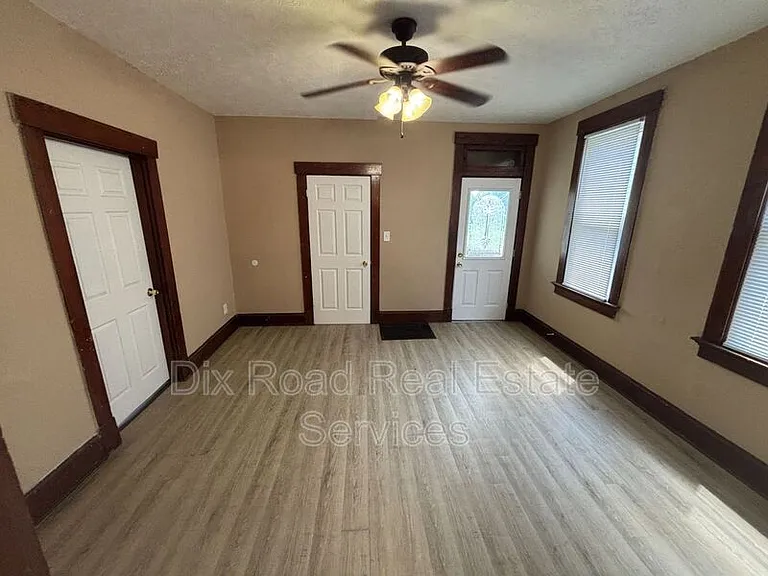 711 Cleveland Ave — Photo 3