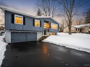 607 Birchwood Dr, Oneida, NY 13421