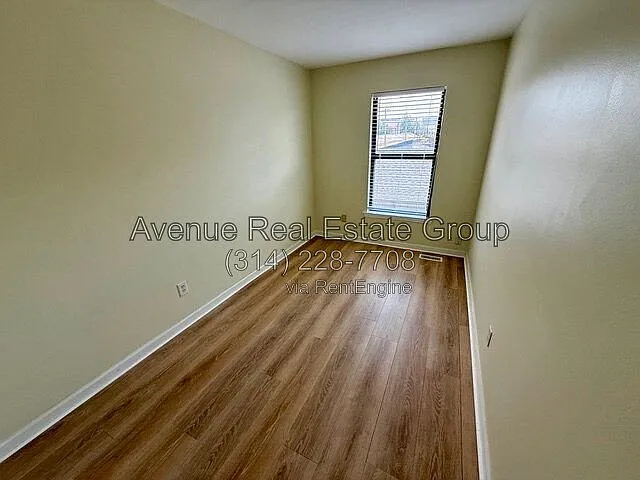 4153 McPherson Ave — Photo 13
