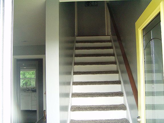 Stairs to 2nd Level