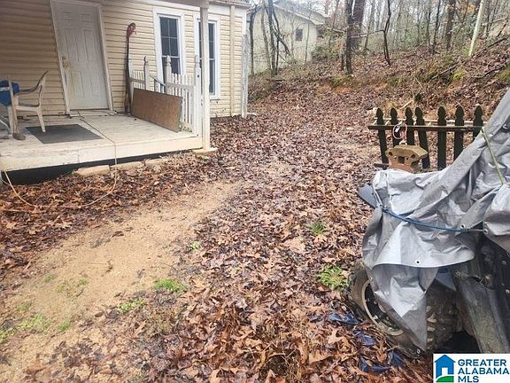 3rd image of 1303 Newton Cir
