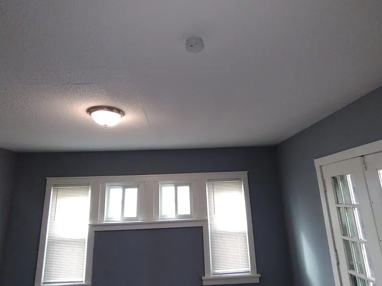 2474 Fullerton Ave — Photo 7