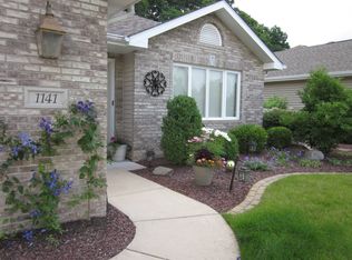 1141 Medlee Dr, Hobart, IN 46342