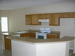 2nd image of 146 N 116th Ln