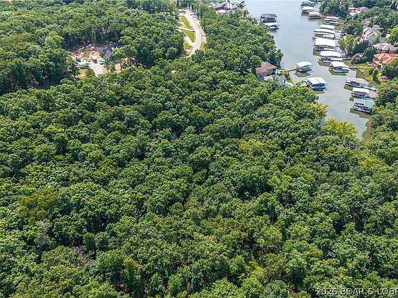 4th image of 380 Waterview Ridge Ln