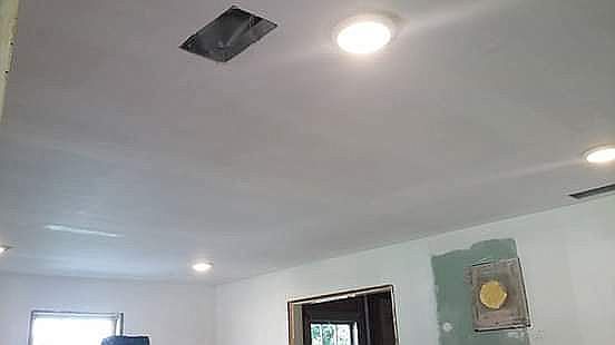 Living Rm-recessed lights