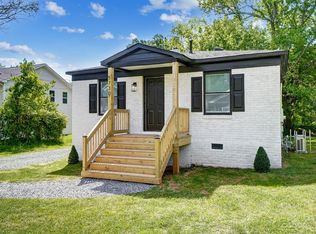 5730 Howard St, Charlotte, NC 28269